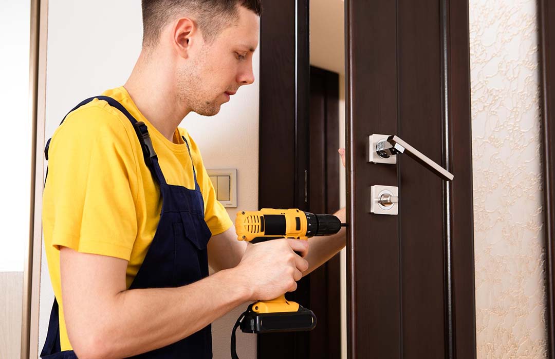 AI Receptionist for Locksmiths capturing client details and qualifying leads to prioritise urgent jobs.