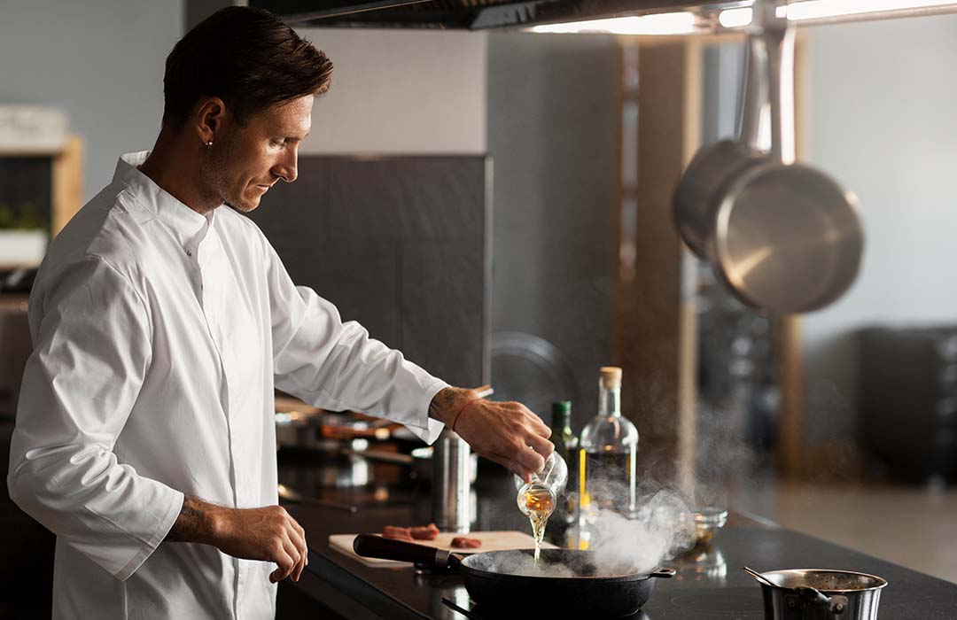 AI Virtual Receptionist for Villas & Resorts logging guest requests and forwarding them to the appropriate team.