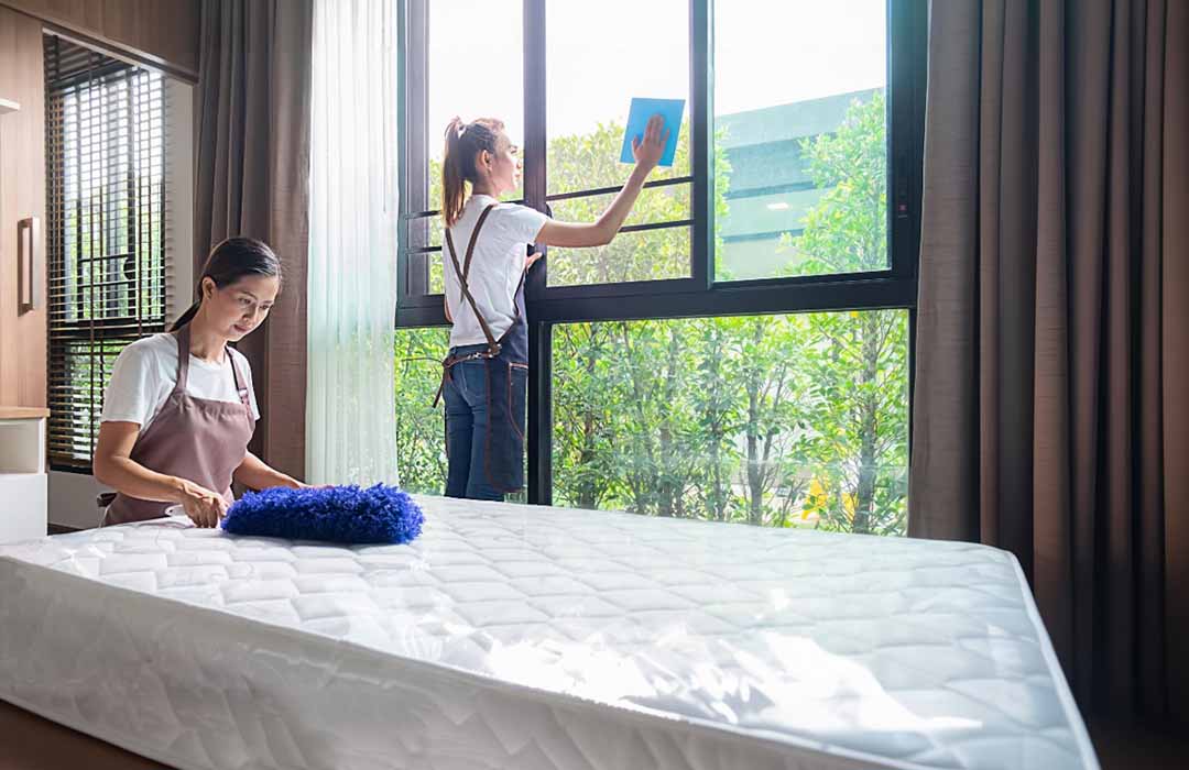 Phone Answering Service for Villas & Property Rentals providing 24/7 guest support and forwarding urgent requests.